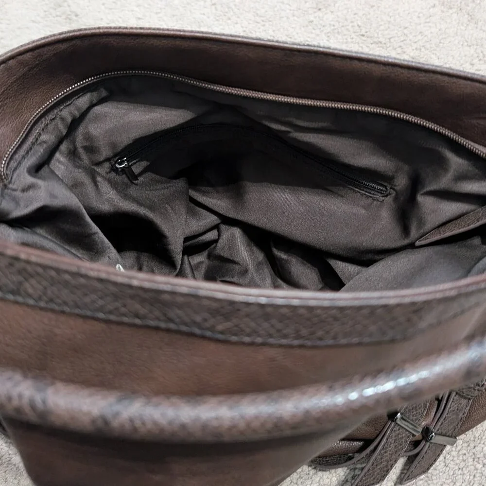 Slouchy hobo shoulder bag